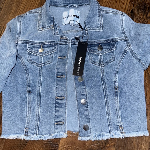 Fashion Nova denim jacket brand new - Picture 2 of 3